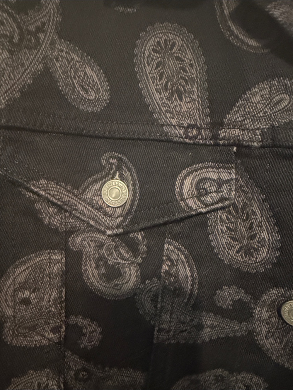 Levi's Cotton Blend Black Paisley Print Trucker Denim Classic Jacket - Picture 9 of 9